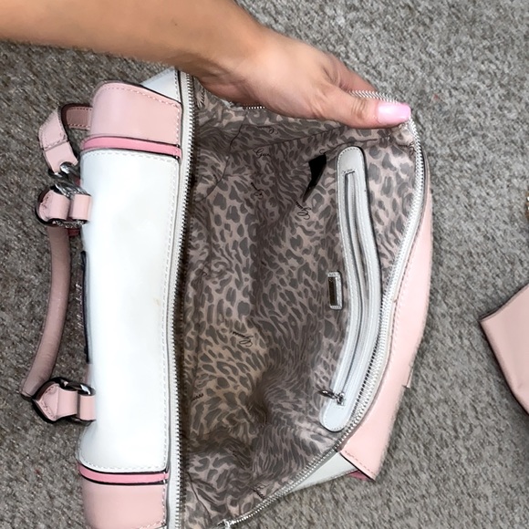Guess bag - Picture 2 of 4
